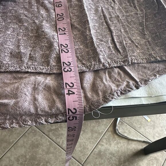 Saint Tropez Womens Blouse Sz Small Pleated Boho Bohemian Neutral Minimal Autumn - Picture 12 of 12